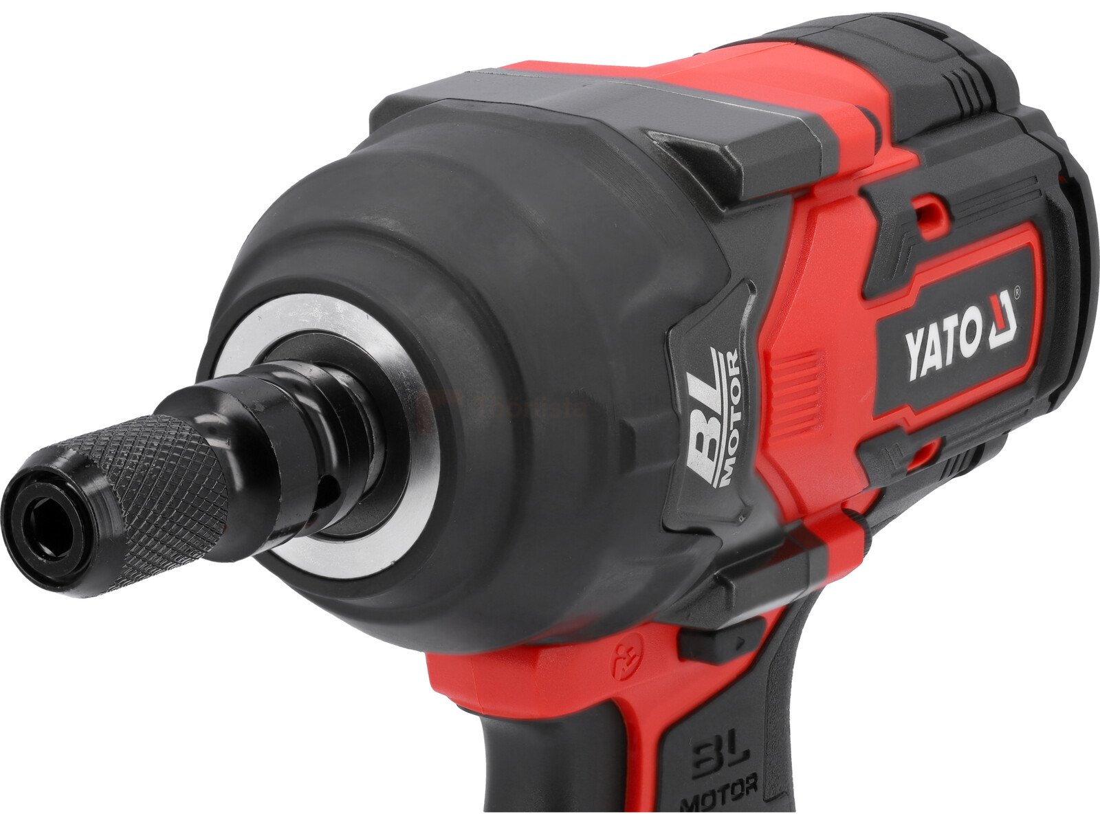 Pildil on Yato kaubamärgi punase ja musta värviga löökmutrikeeraja, millel on näha tööriista pea ja käepide.