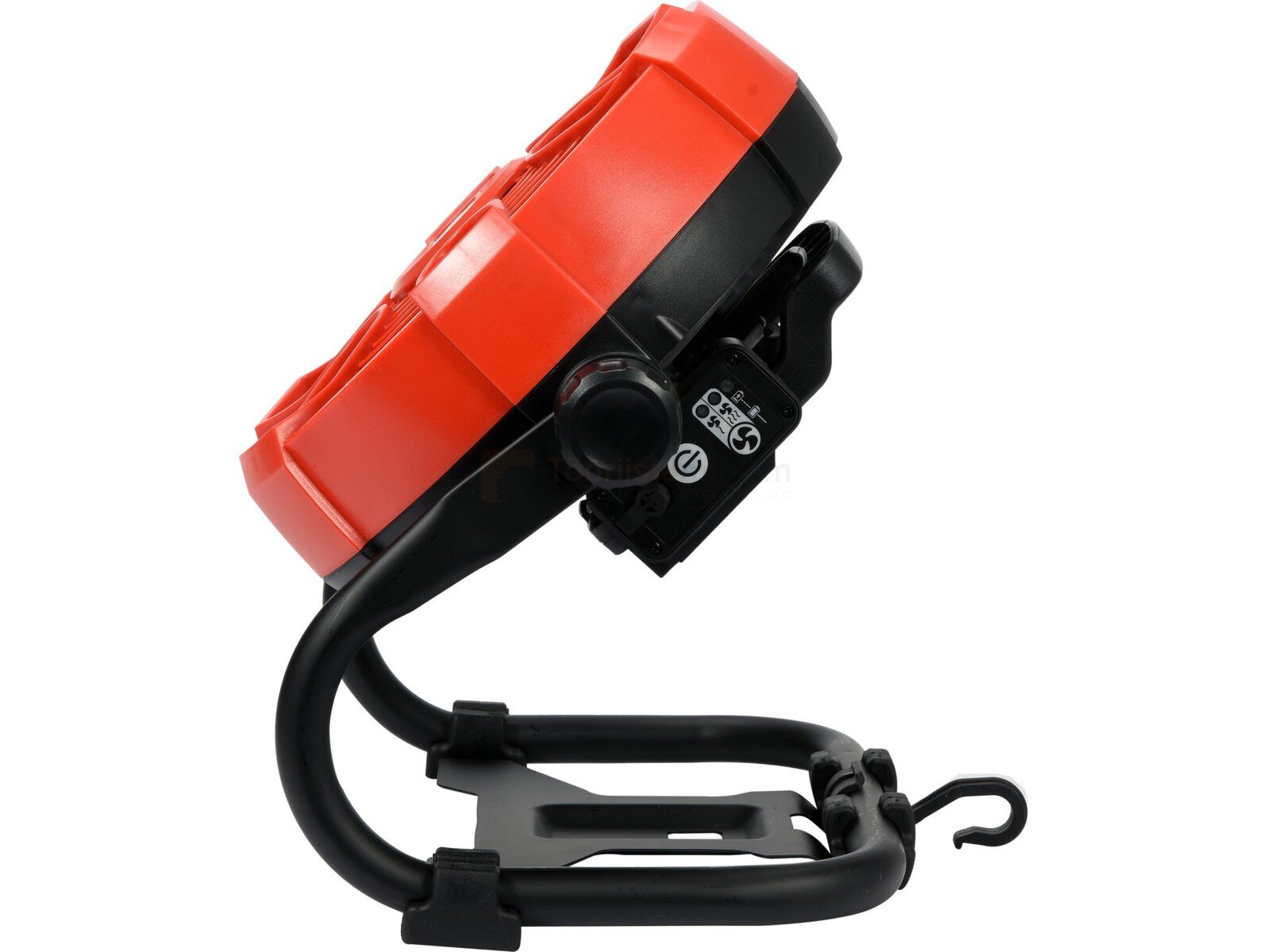 Pildil on YATO aku- ja võrgutoitel ventilaator, millel on punane korpus ja must metallist jalg koos konksuga.