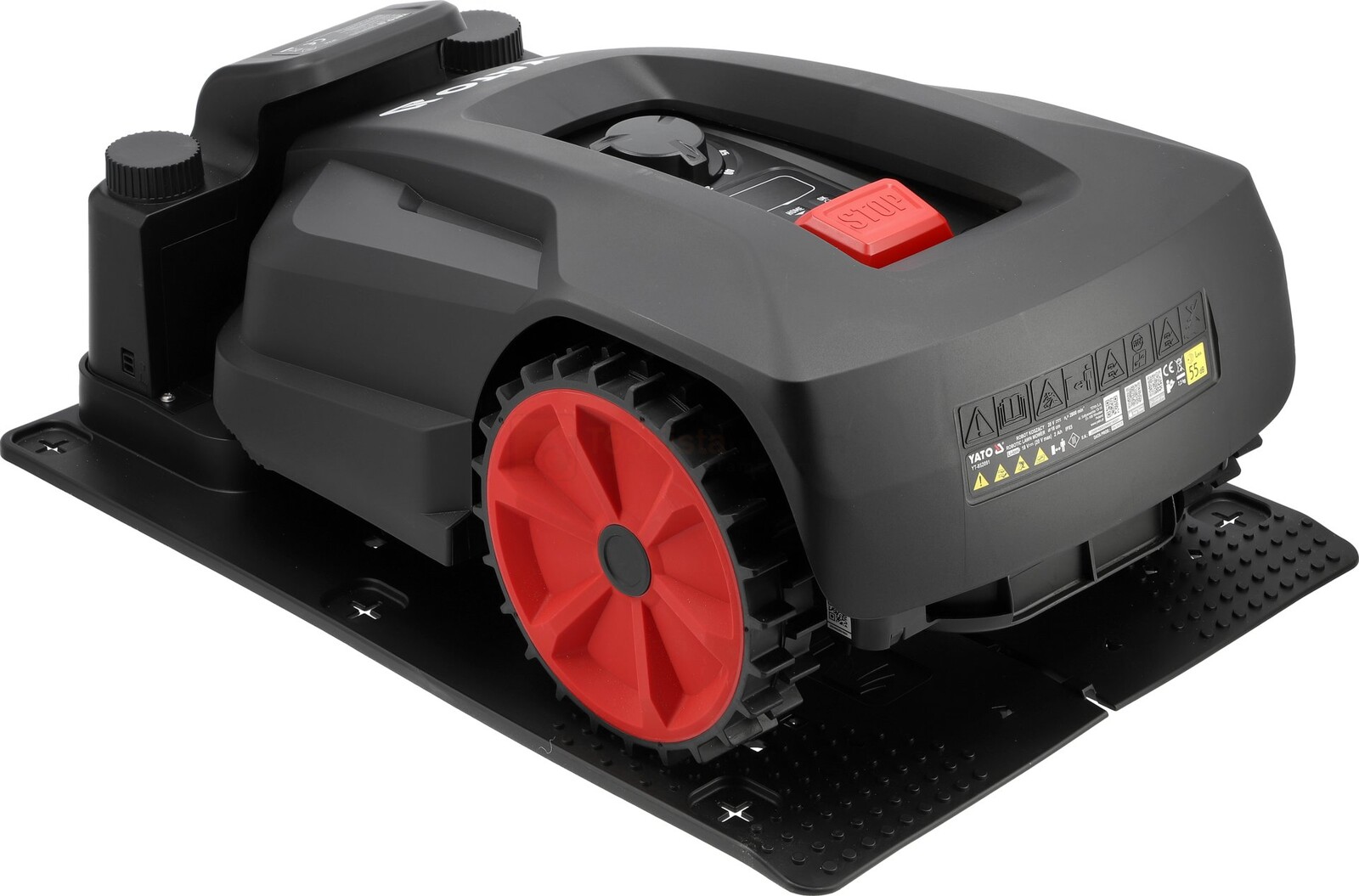 Pildil on YATO robotniiduk, mis on asetatud laadimispõhjale.