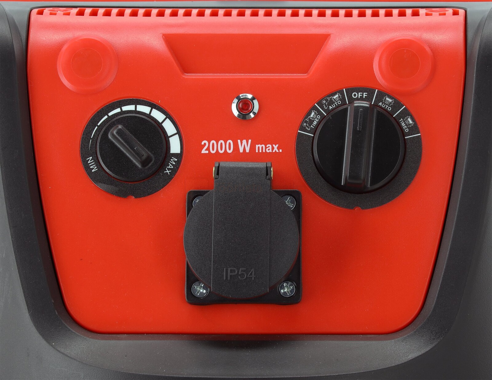 Pildil on Yato tolmuimeja juhtpaneel, millel on nupud, pistikupesa ja märge maksimaalse võimsuse kohta.