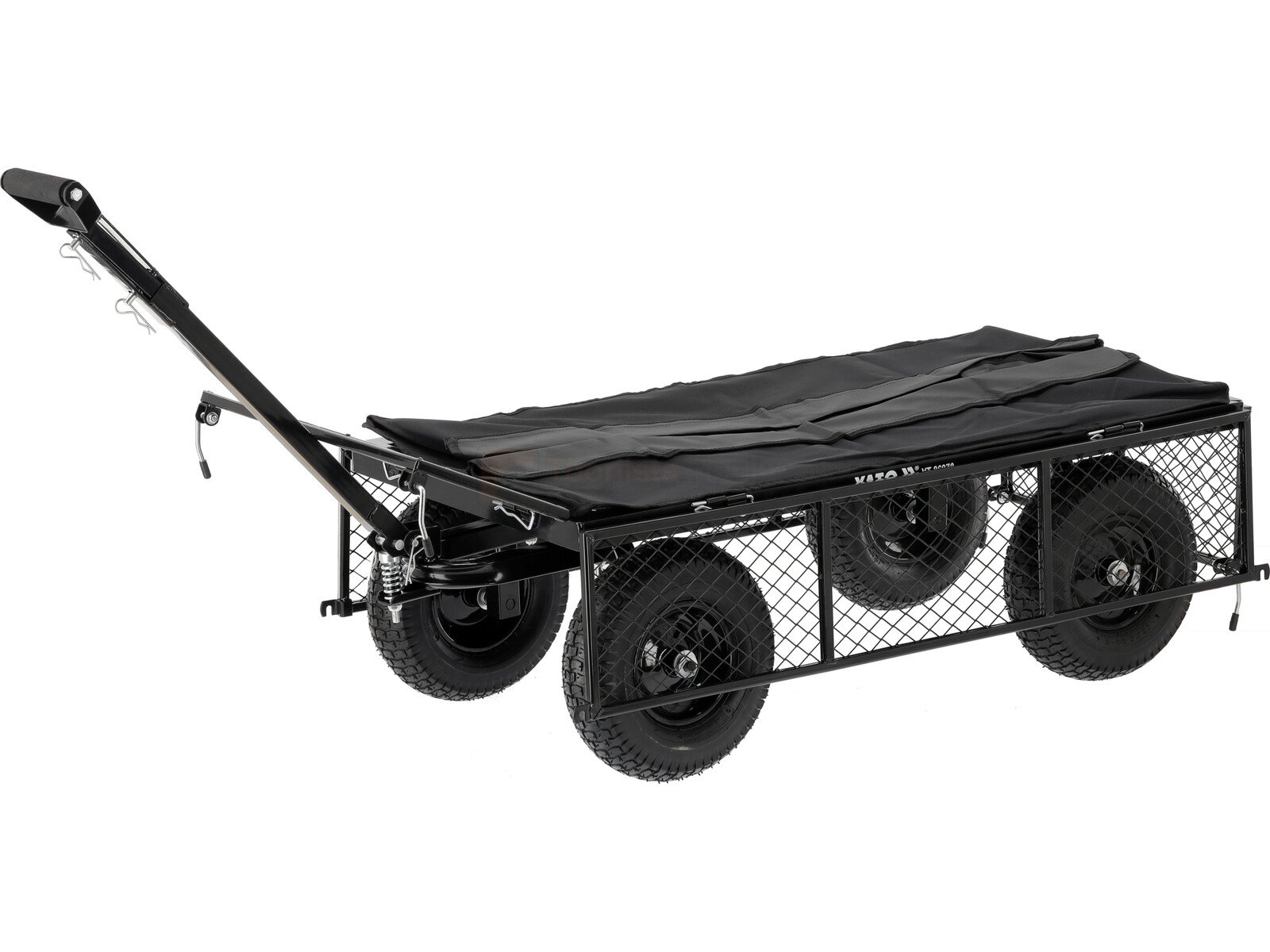 Pildil on musta värvi Yato aiatööde käru XL, mis on varustatud koti ja nelja rattaga.