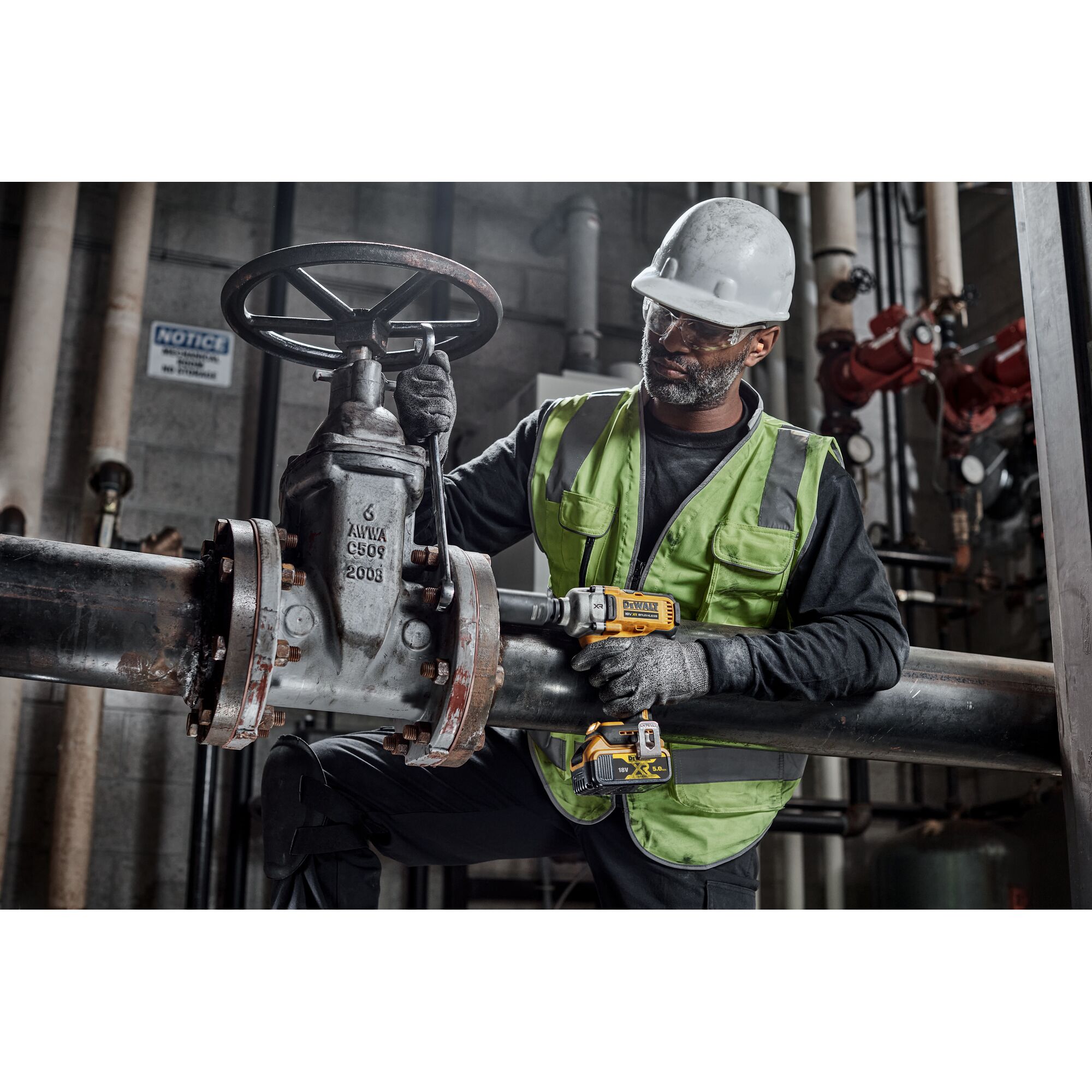 DeWalt akulöökmutrikeeraja DCF892N, ilma aku ja laadijata