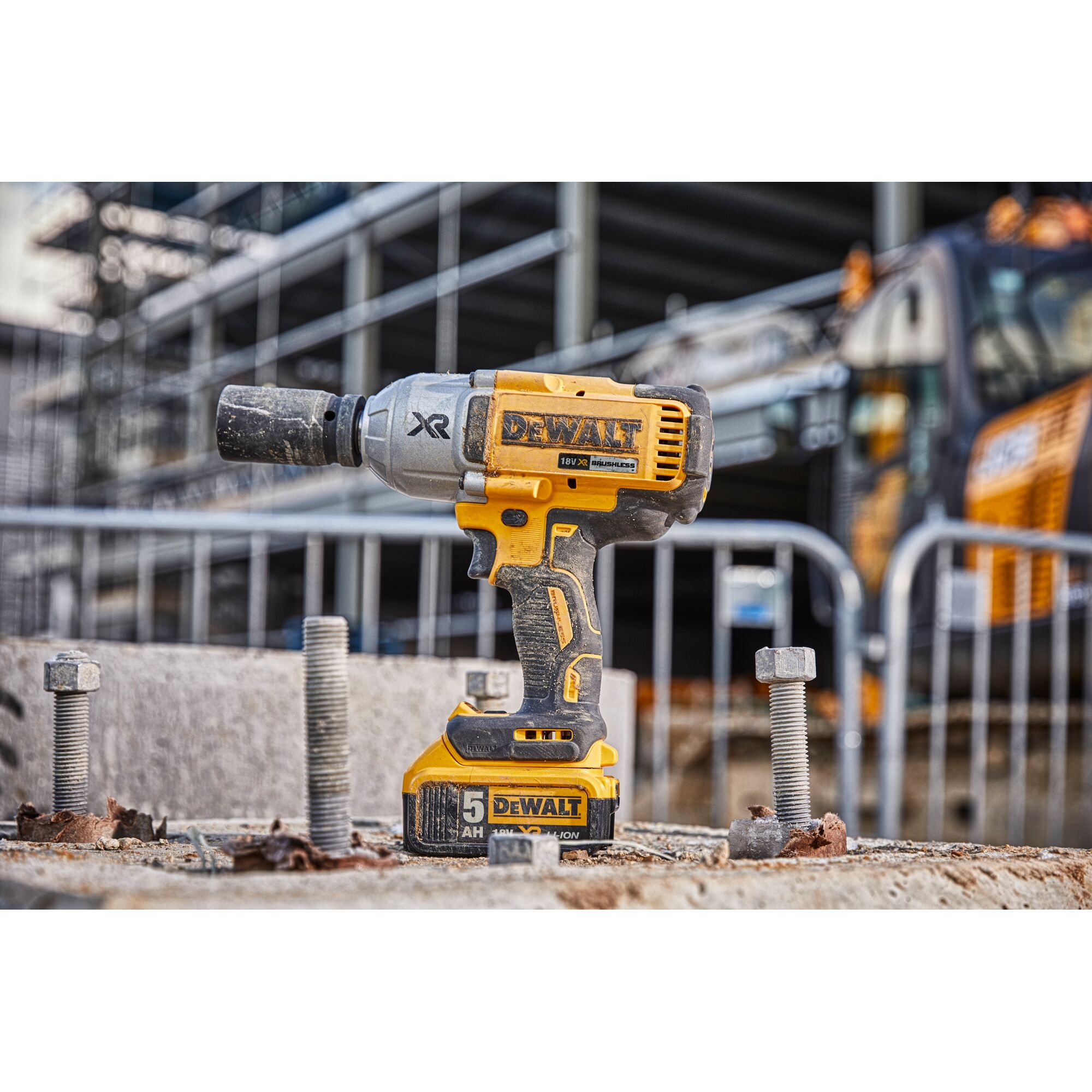 DeWalt cordless impact wrench DCF897N, without battery and charger
