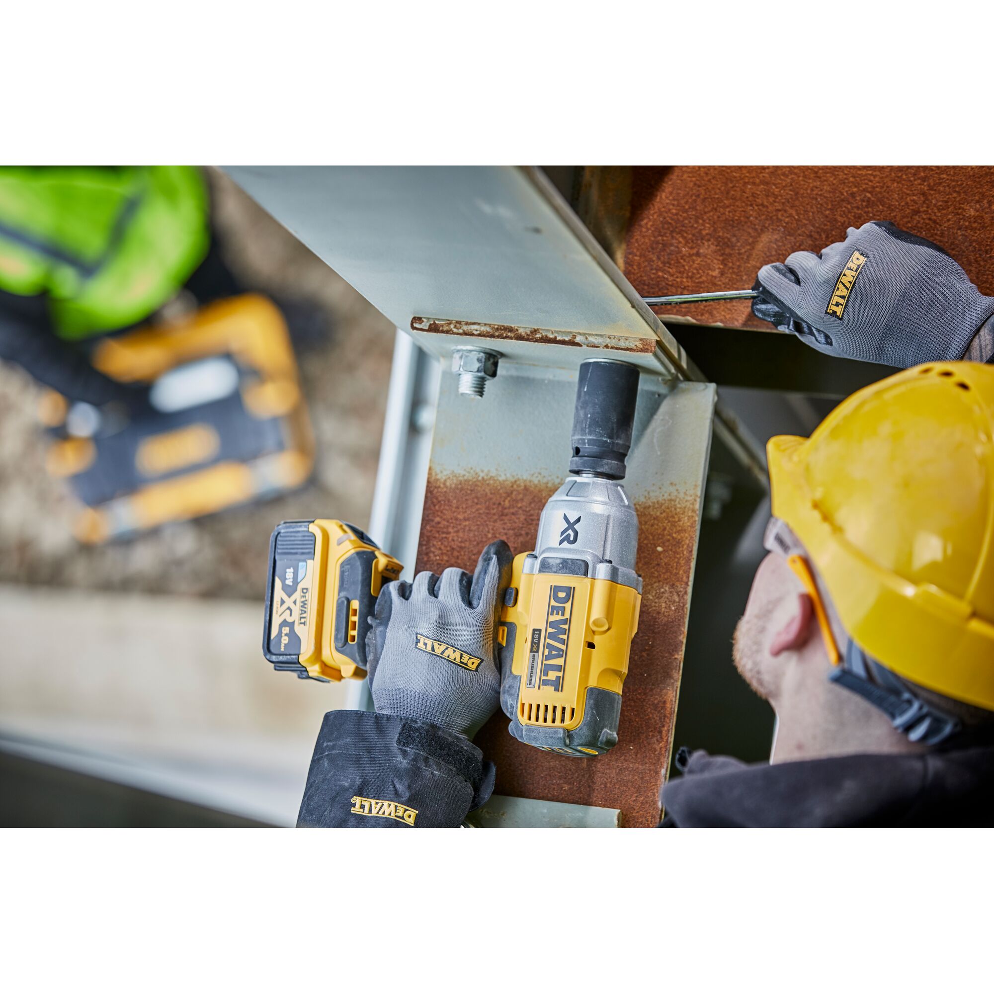 DeWalt cordless impact wrench DCF897N, without battery and charger