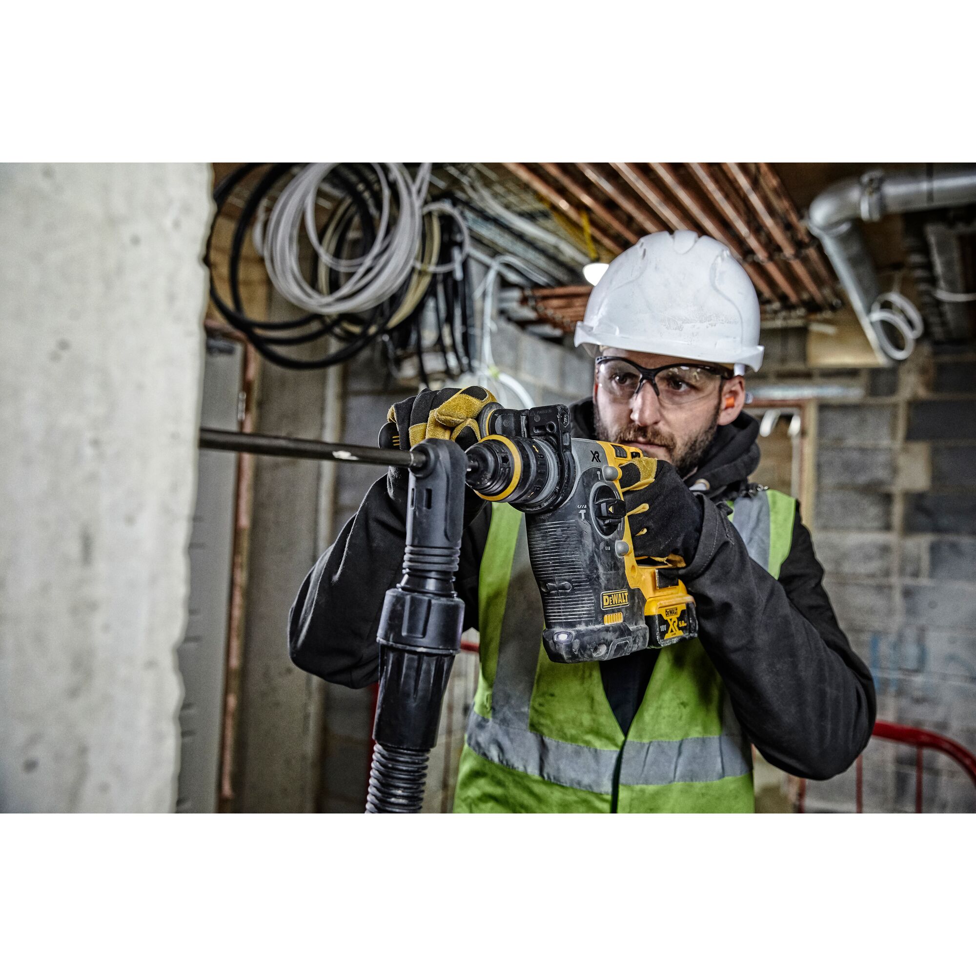 Аккумуляторный перфоратор DeWalt DCH274P2T