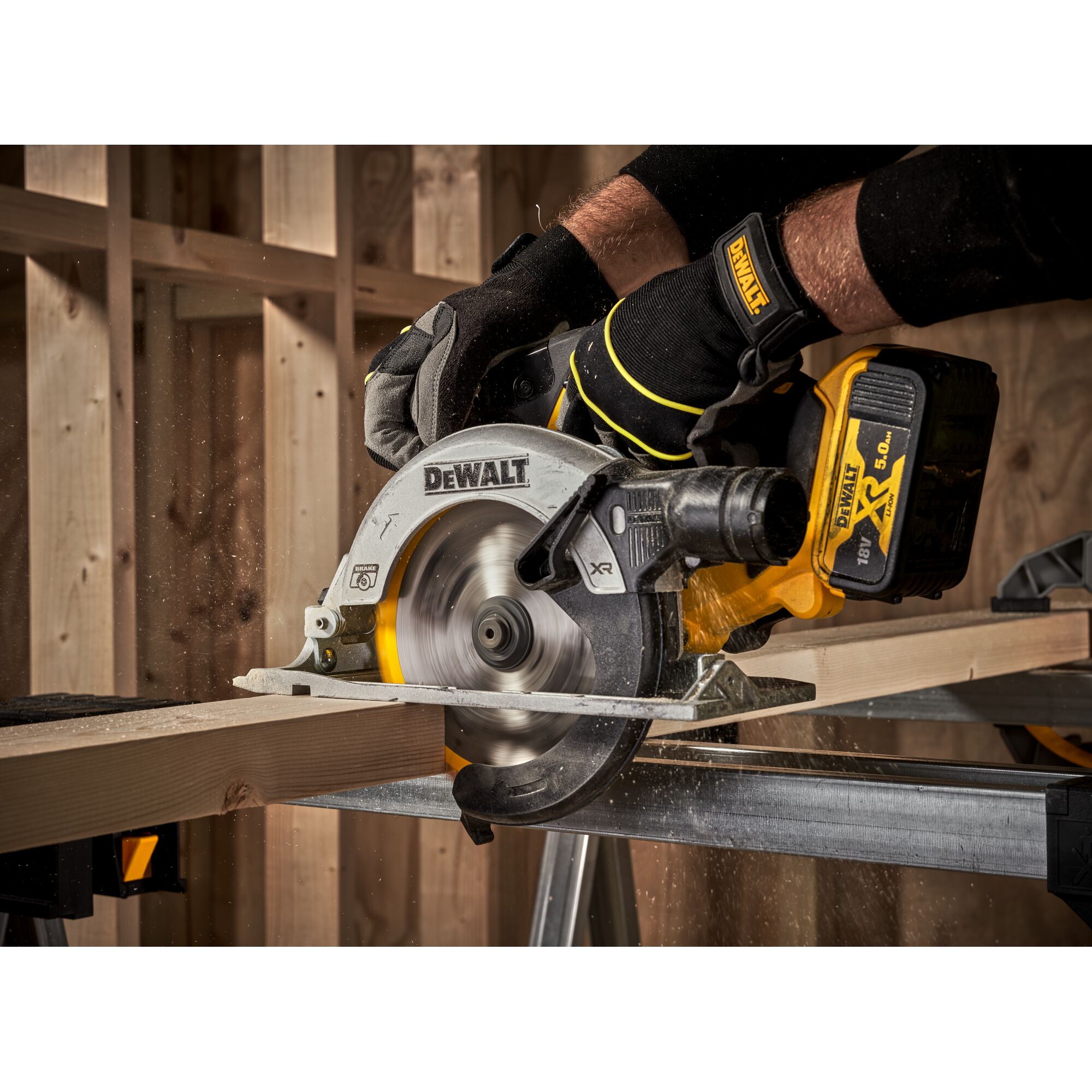 DeWalt akuketassaag DCS565N, ilma aku ja laadijata
