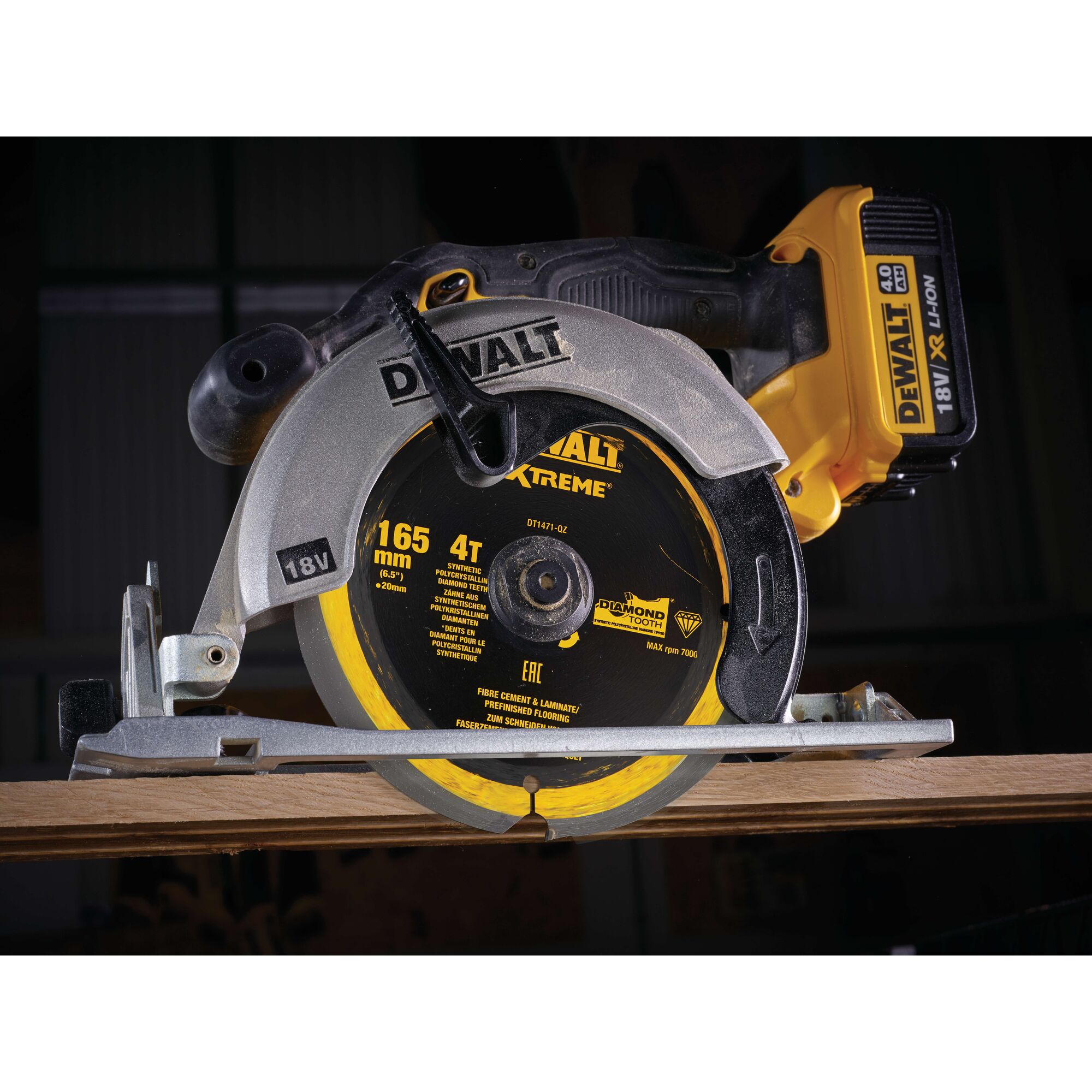 DeWalt saeketas Extreme 165 x 20 mm Z4 kiudtsementplaadile