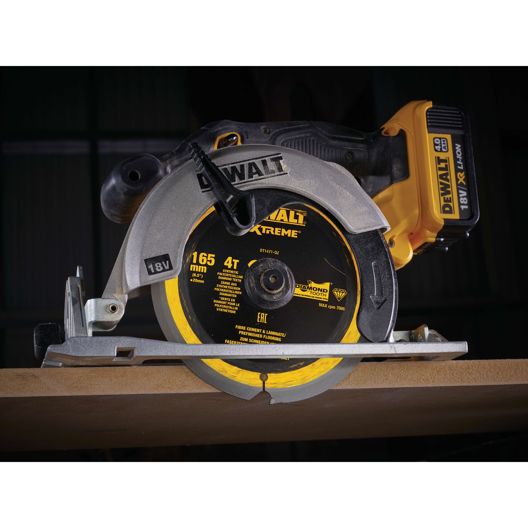 DeWalt saeketas Extreme 165 x 20 mm Z4 kiudtsementplaadile