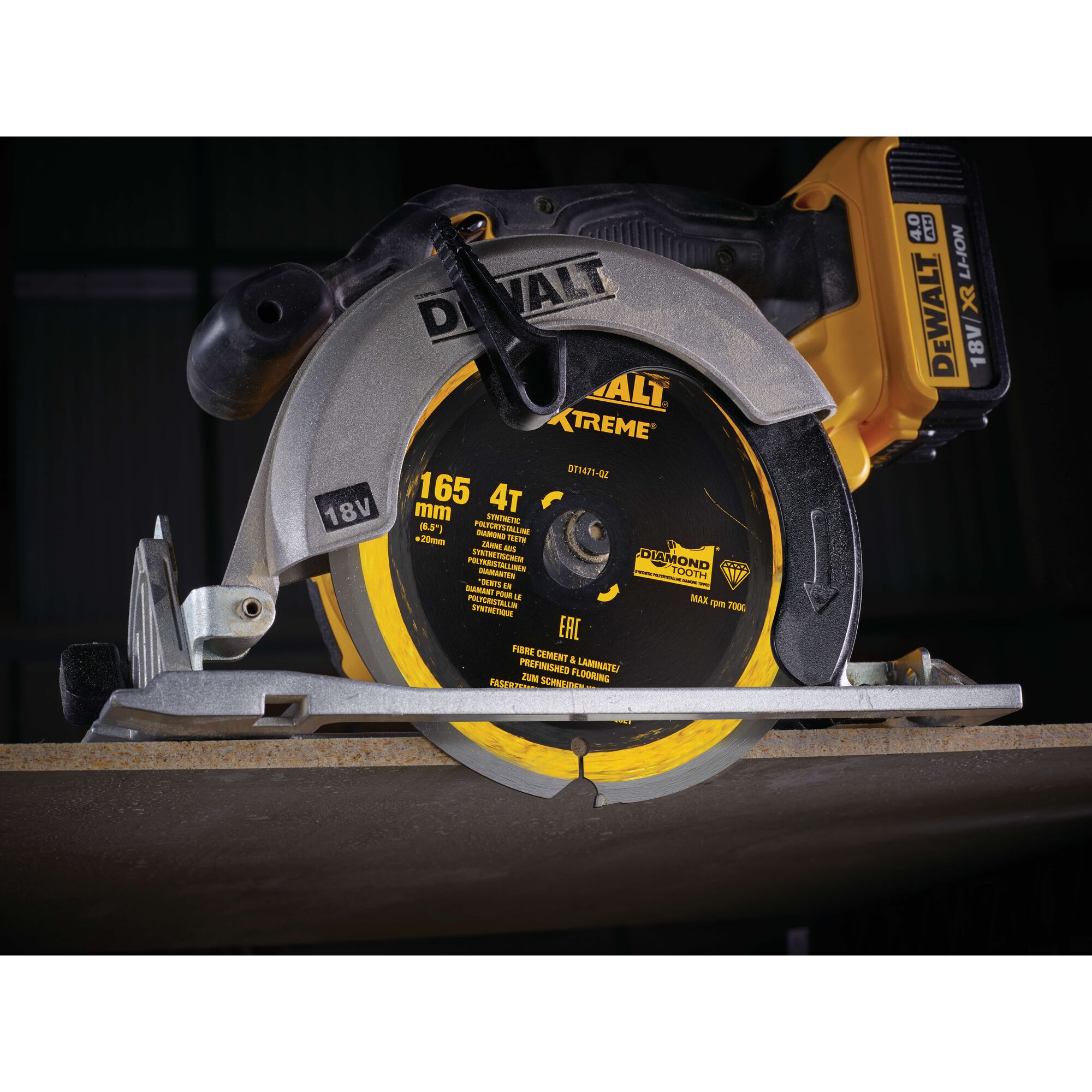 DeWalt saeketas Extreme 165 x 20 mm Z4 kiudtsementplaadile