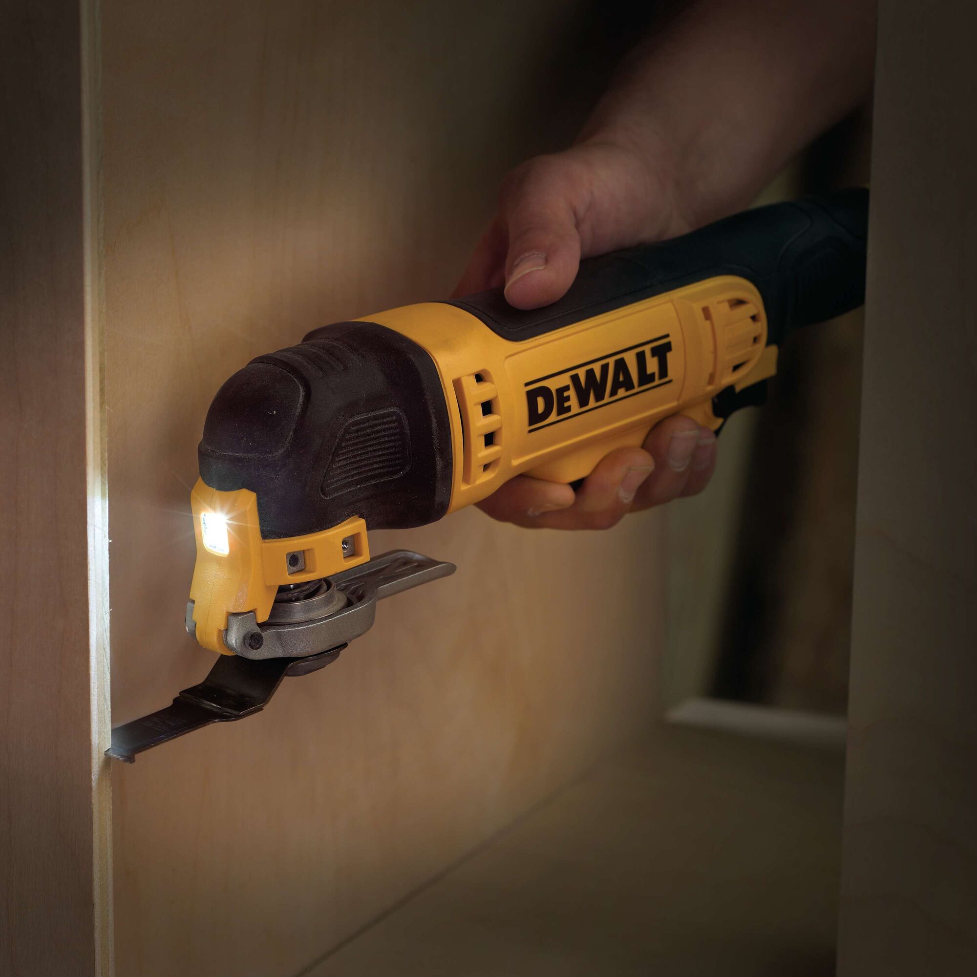 DeWalt universaallõikuri tera Bi-Metal 30 x 43 mm