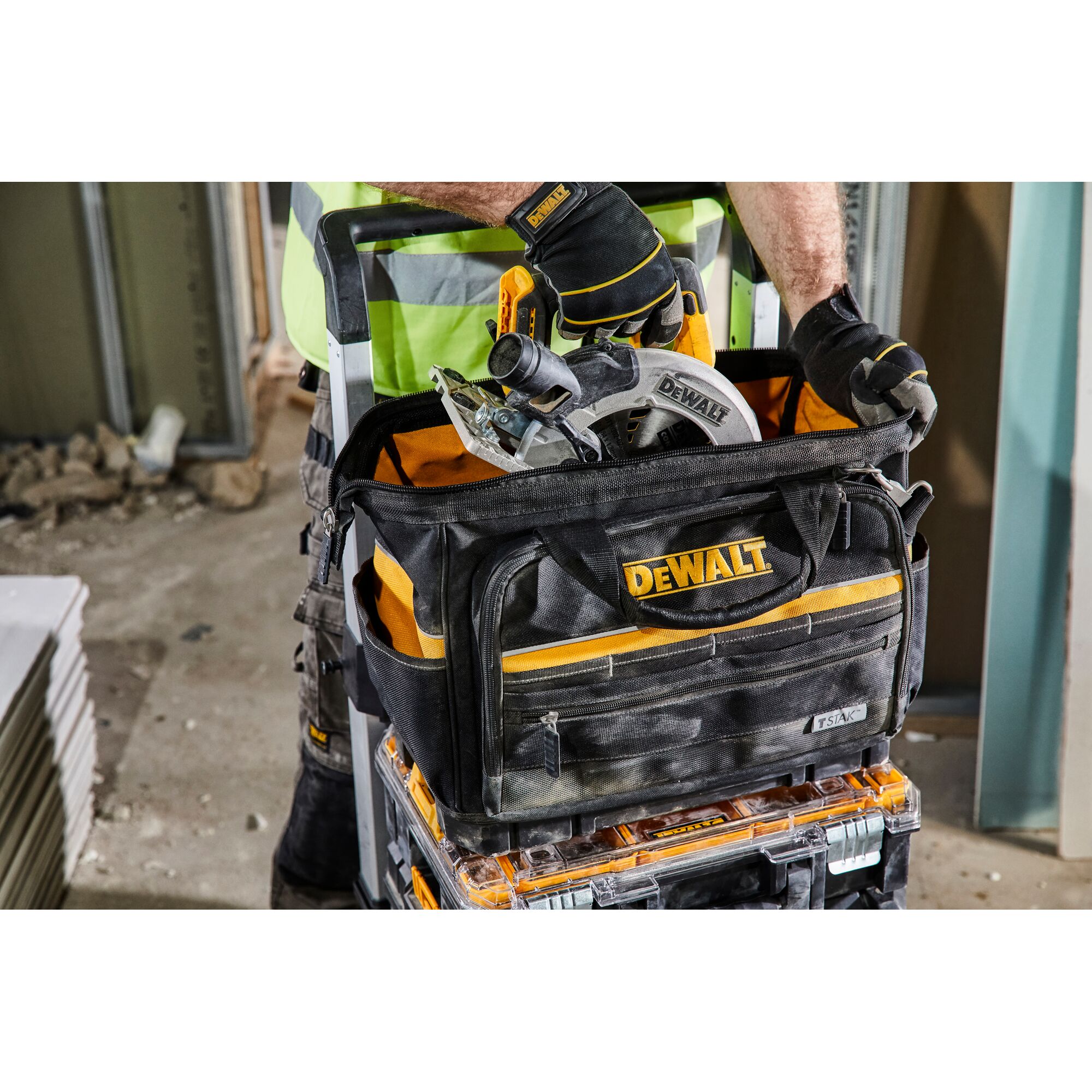 DeWalt DWST82991-1 tool bag
