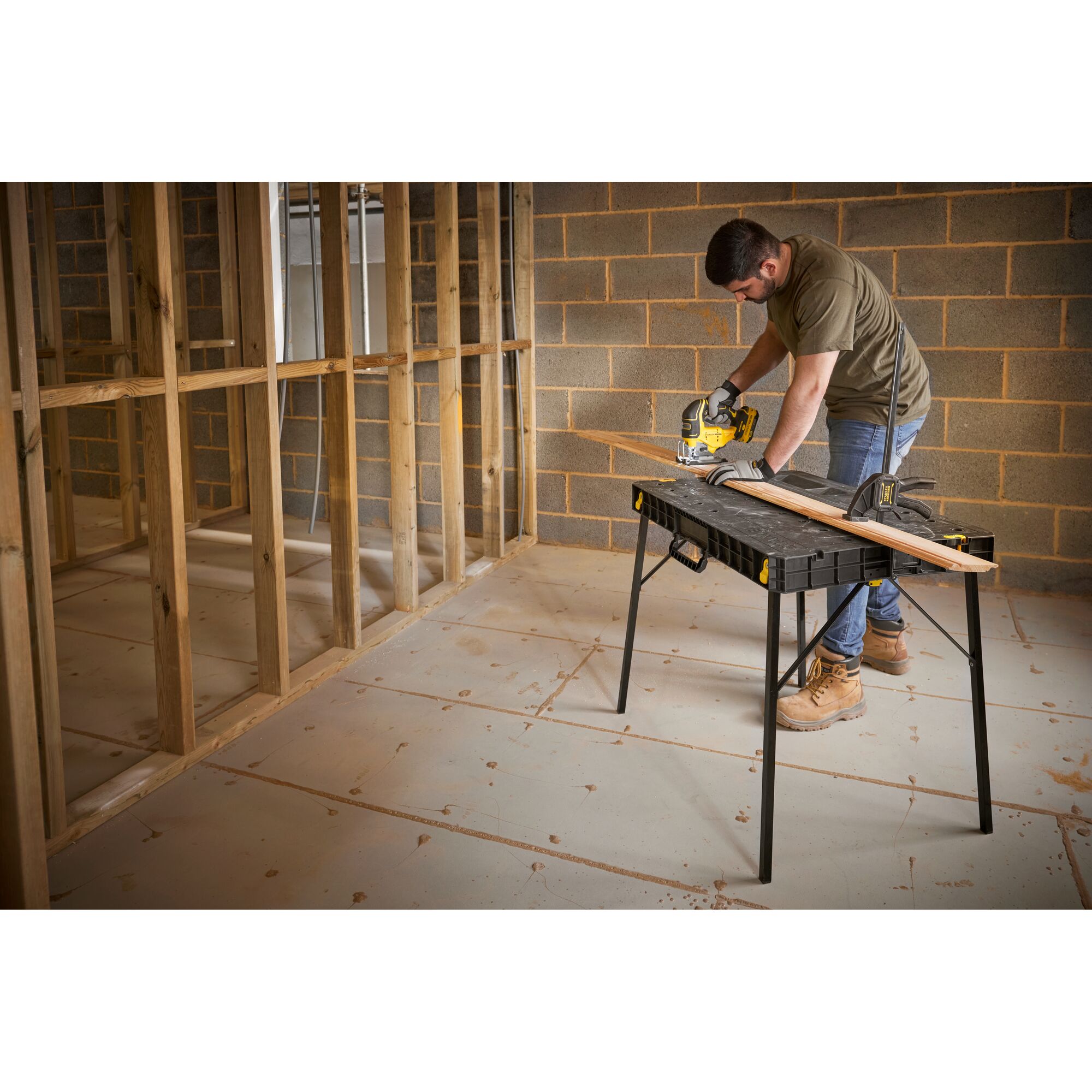 Stanley kokkupandav töölaud STST83492-1