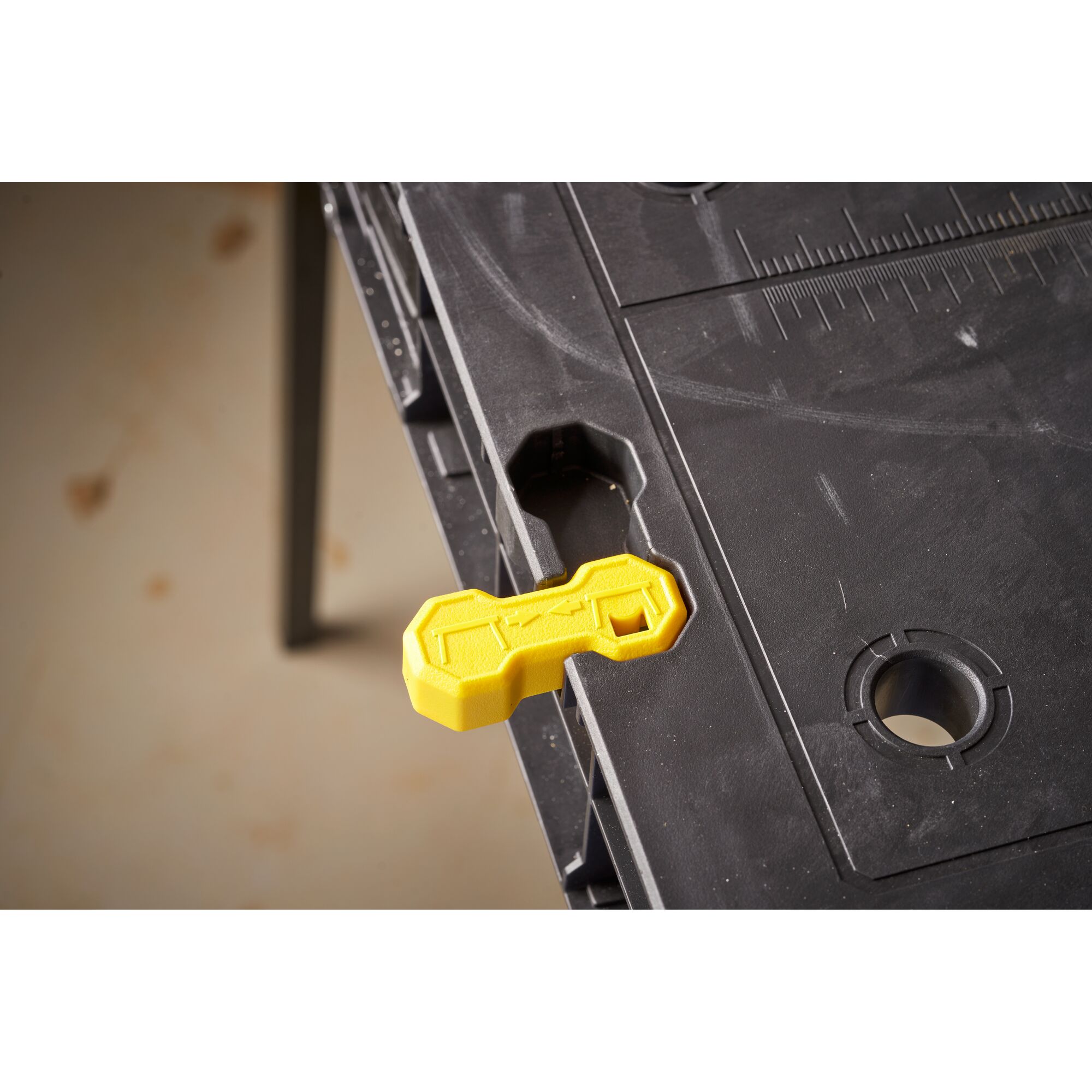 Stanley kokkupandav töölaud STST83492-1