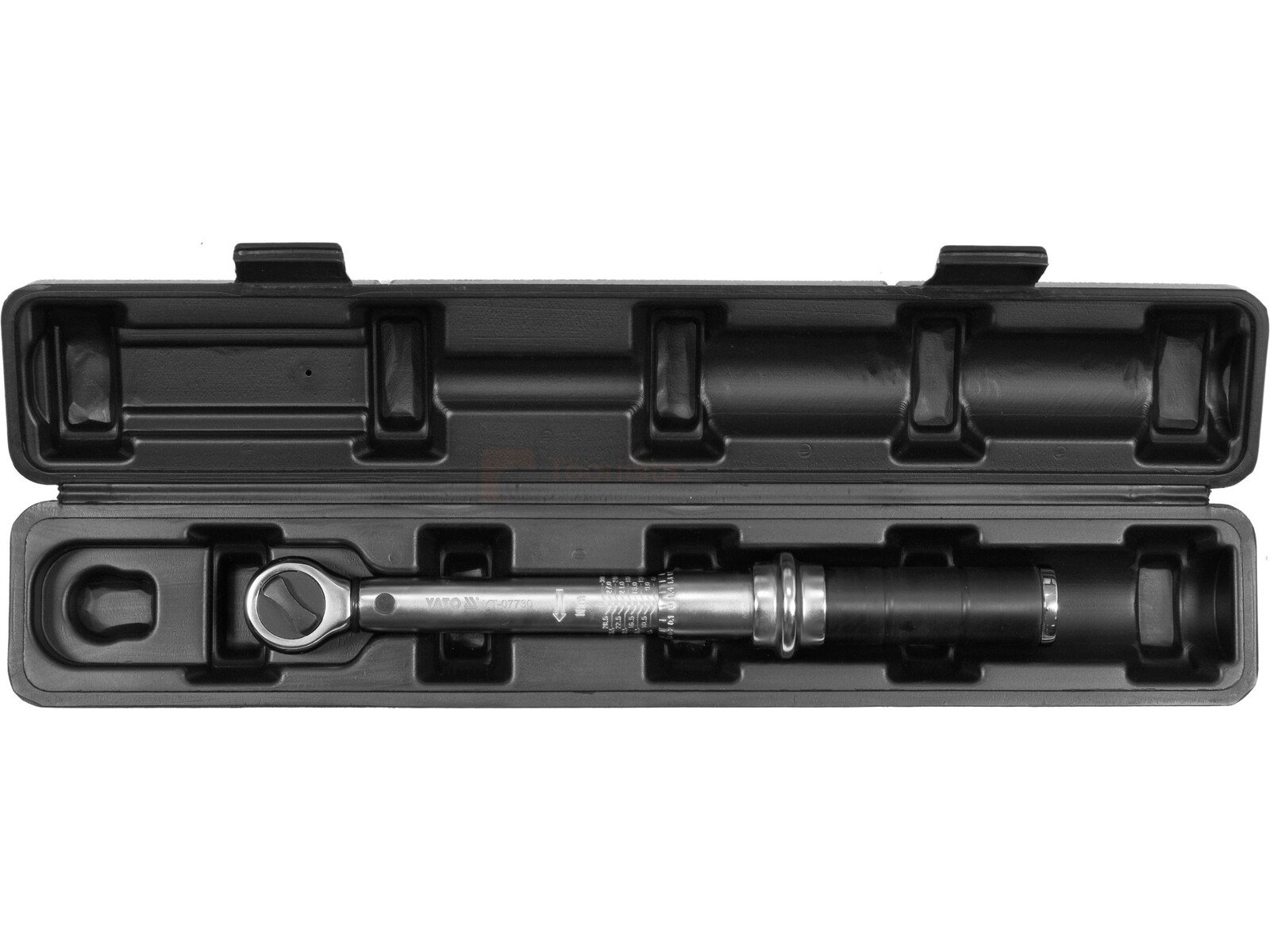 Pildil on mustas karbis YATO 3/8" momentvõtmed.