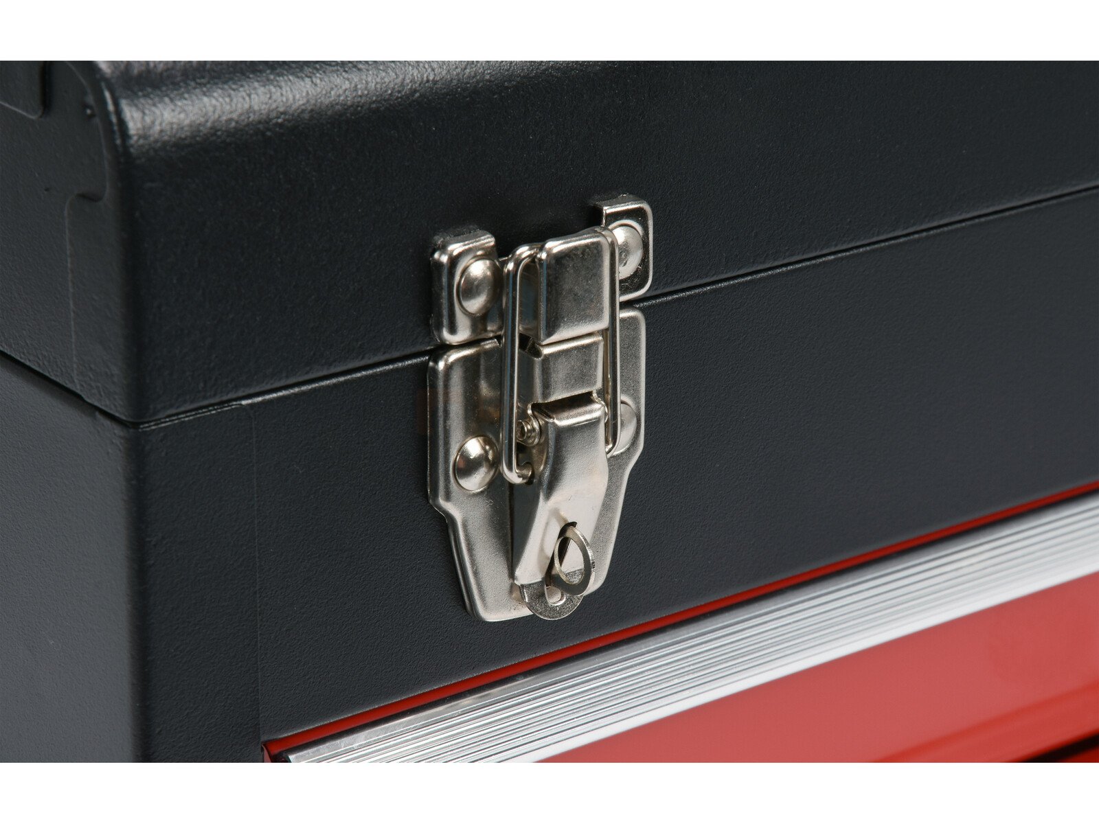 Pildil on näha Yato tööriistakasti 3 sahtliga, millel on kinnituslukk.