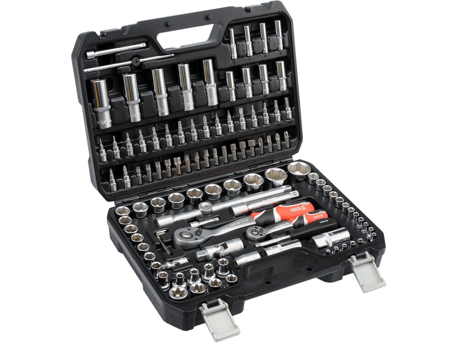 Pildil on avatud Yato 108-osaline padrunvõtmete komplekt, mis sisaldab erinevaid padrunvõtmeid, pikendusi ja muid tööriistu.