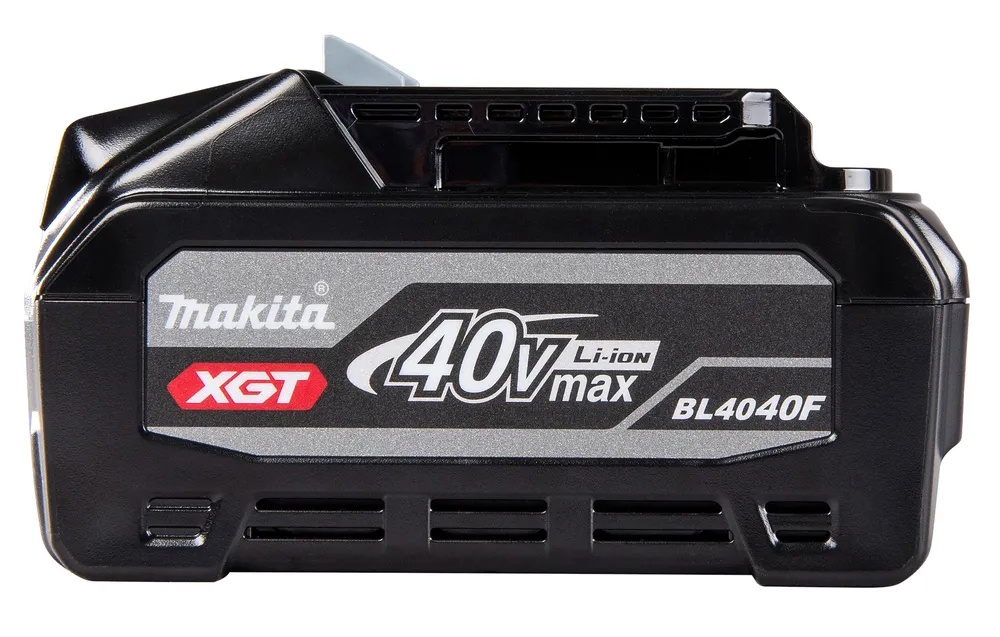 Pildil on must Makita aku BL4040F 40 V 4,0 Ah XGT, millel on logo ja spetsifikatsioonid.