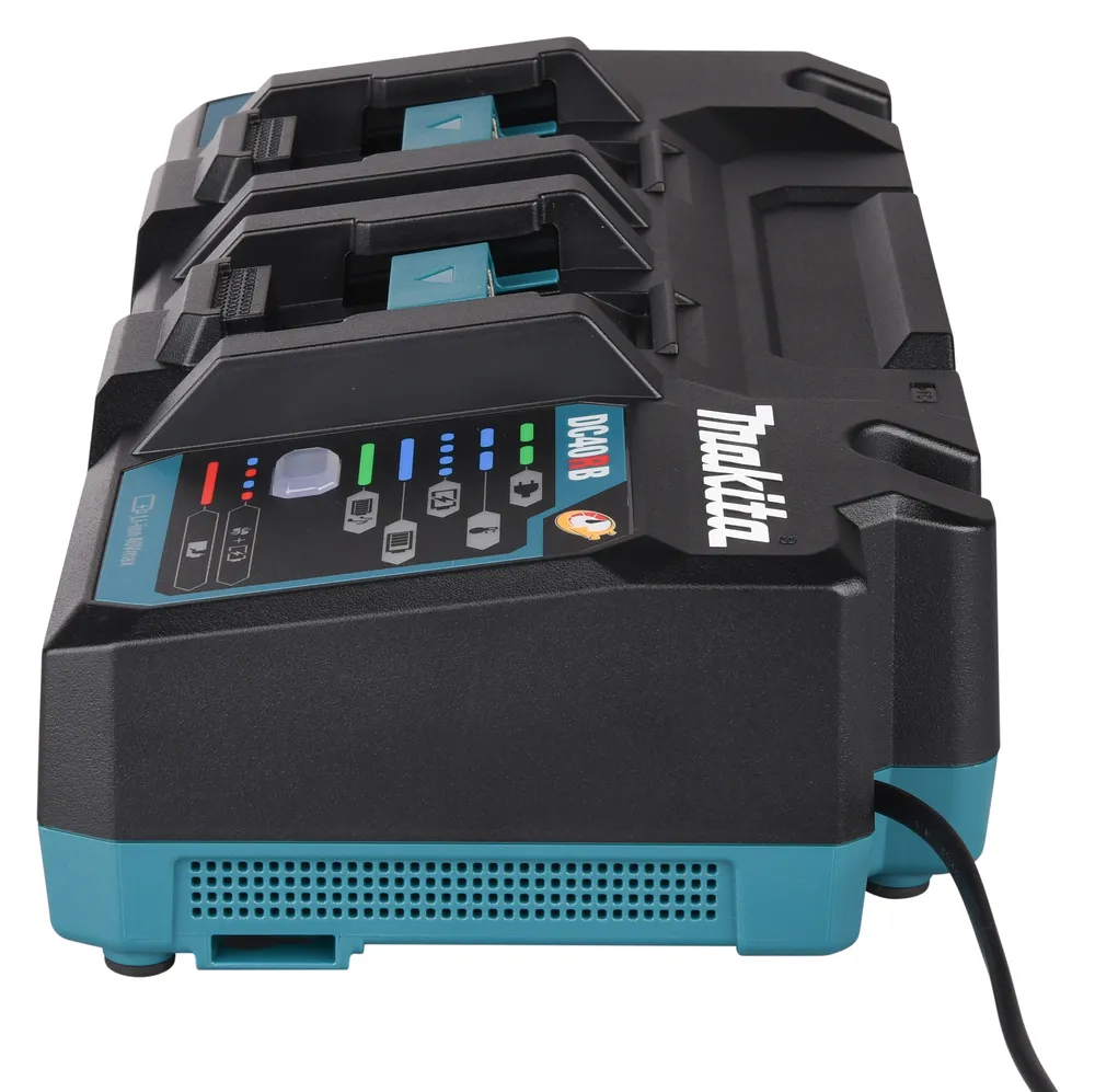 Pildil on Makita XGT DC40RB akulaadija, millel on kaks pesa akude laadimiseks ning laadimise oleku indikaatorid.
