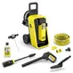 Pildil on Kärcher survepesur K 5 Comfort Premium Garden koos erinevate lisatarvikutega, nagu puhastusvahend, voolik...