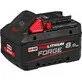 Pildil on must Milwaukee M18 REDLITHIUM FORGE 8.0 Ah aku, millel on punased detailid ja aku mahutavus on selgelt märgitud.