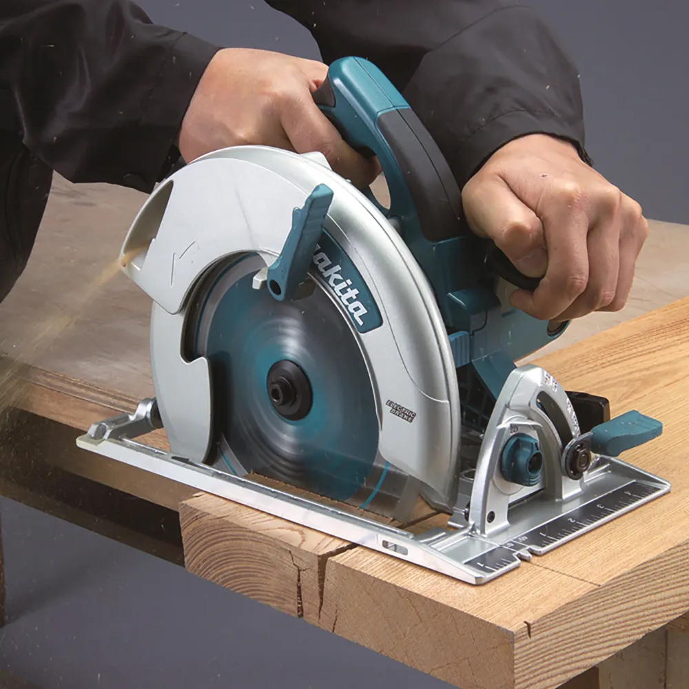 Makita diskinis pjūklas 5008MG