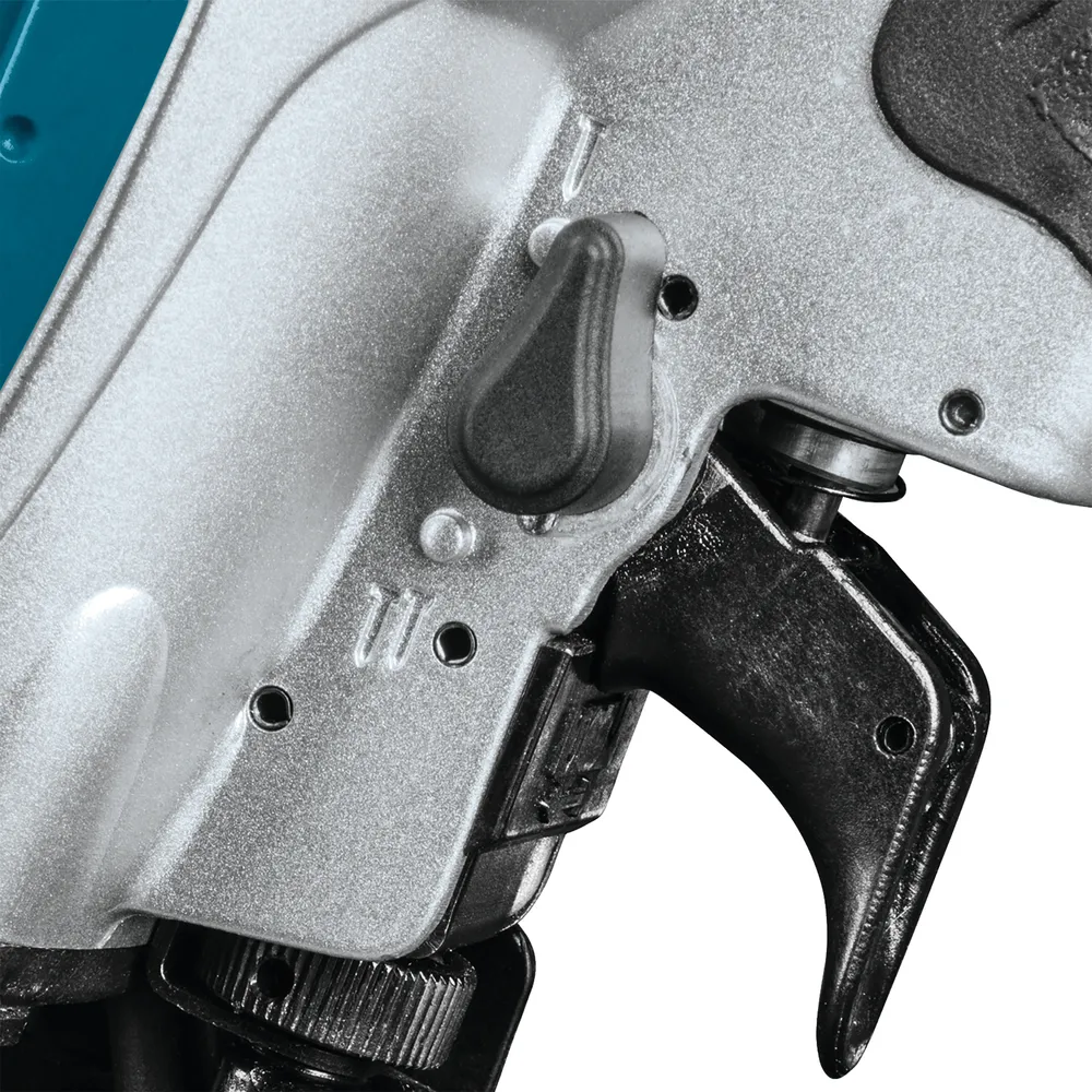Makita compressed air nail gun AN454