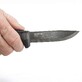 Pildil on käes MORAKNIV matkanuga Amberg BlackBlade (C), mille must tera on selgelt näha.