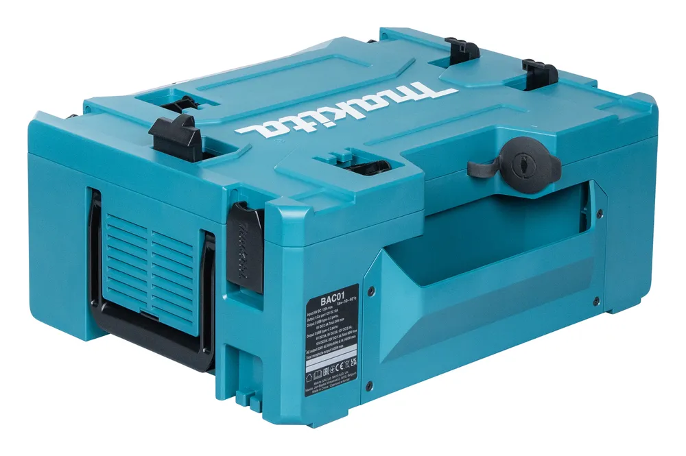 Pildil on näha Makita akuinverter BAC01, mis on praktiline ja vastupidav seade elektritööriistade toiteks.