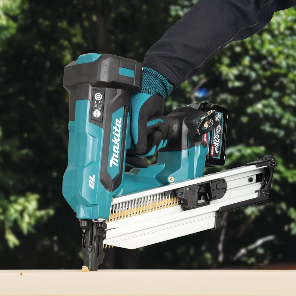 Makita аккумуляторный гвоздезабивной пистолет BN002GZ, без аккумулятора и зарядного устройства