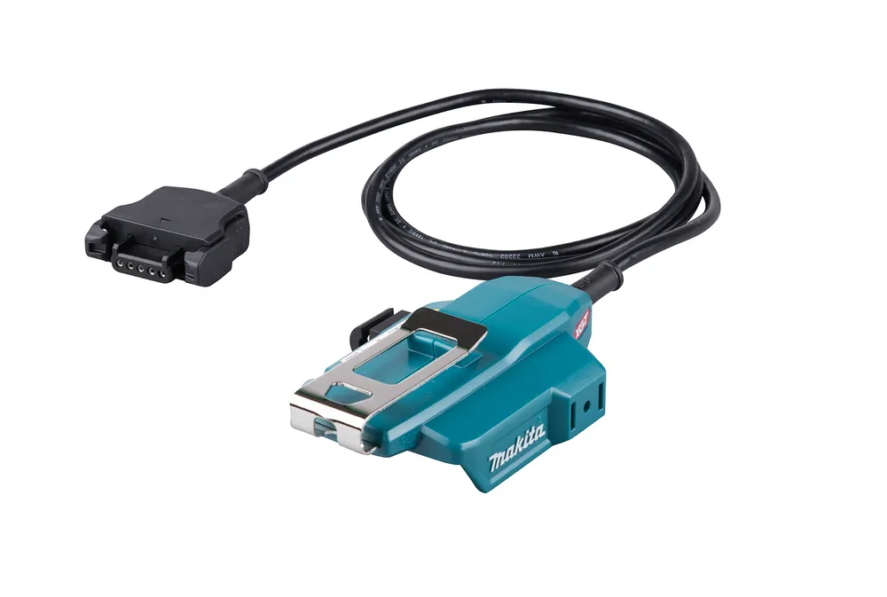 Pildil on kujutatud Makita XGT akuadapter ja toitekaabel.