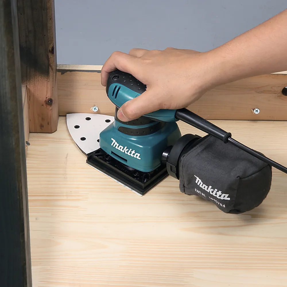 Makita sander BO4565K