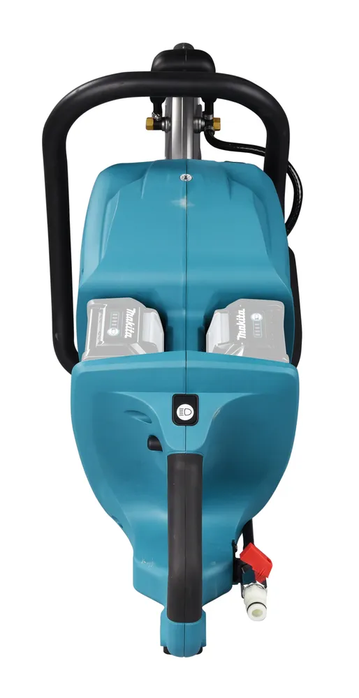 Pildil on Makita akulõikur CE001GZ, XGT, millel on näha kaks akut peal ja pikk tera.