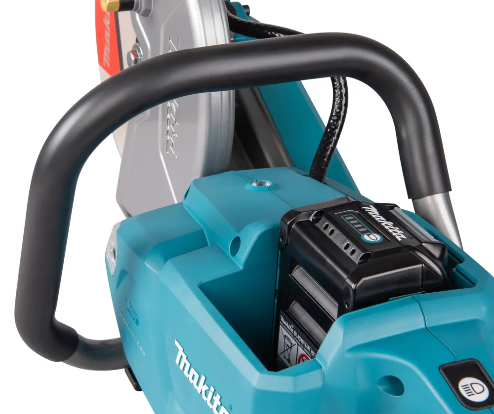 Pildil on Makita akulõikur CE003GZ02, XGT, ilma aku ja laadijata, millel on sinine kere, hall kaitseplekk ja lõikeketas.