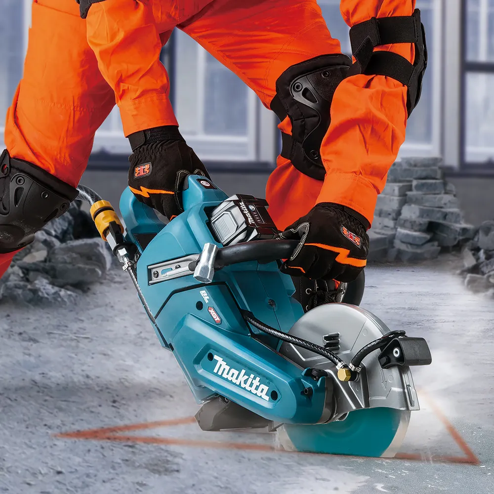 Pildil on Makita akulõikur CE003GZ02, mida kasutatakse betooni lõikamiseks.