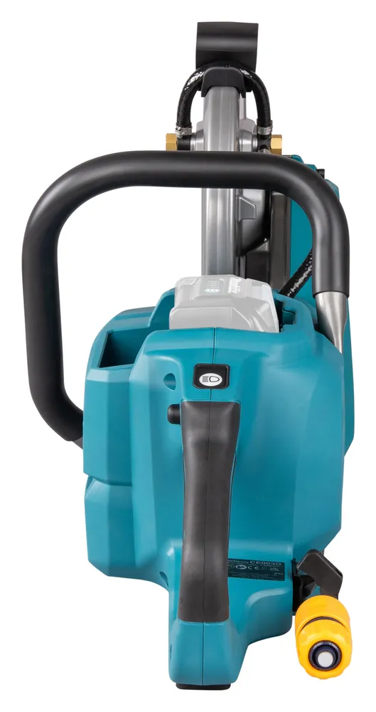 Pildil on Makita akulõikur CE003GZ02, XGT, millel on XGT aku ja tera.