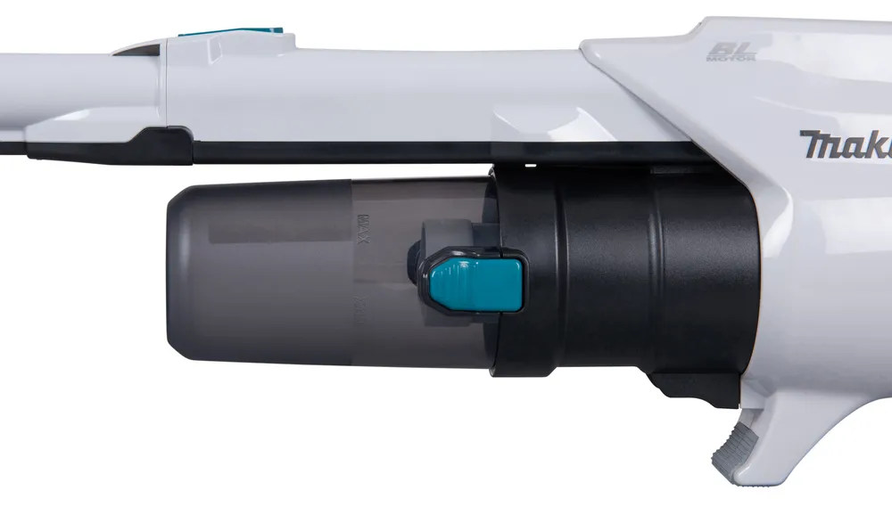 Pildil on kujutatud Makita aku varstolmuimeja CL004GD101, XGT osa, kus on näha imitoru ja kinnitusklamber.