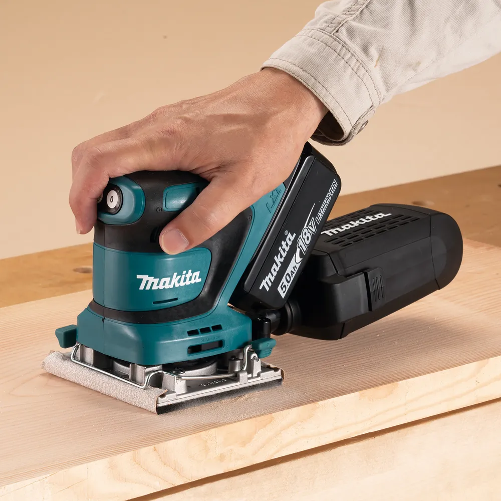 Аккумуляторная шлифовальная машинка Makita DBO482Z, без аккумулятора и зарядного устройства
