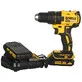 Pildil on DeWalt DCD777S2T akutrell koos laadijaga, mis on valmis kasutamiseks.