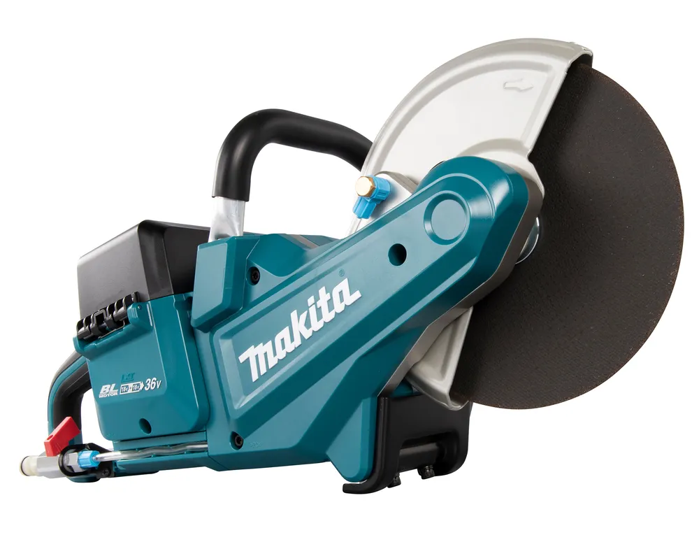 Pildil on näha Makita akulõikur DCE090ZX1, millel on tööriistakatte ja lõikeketas.