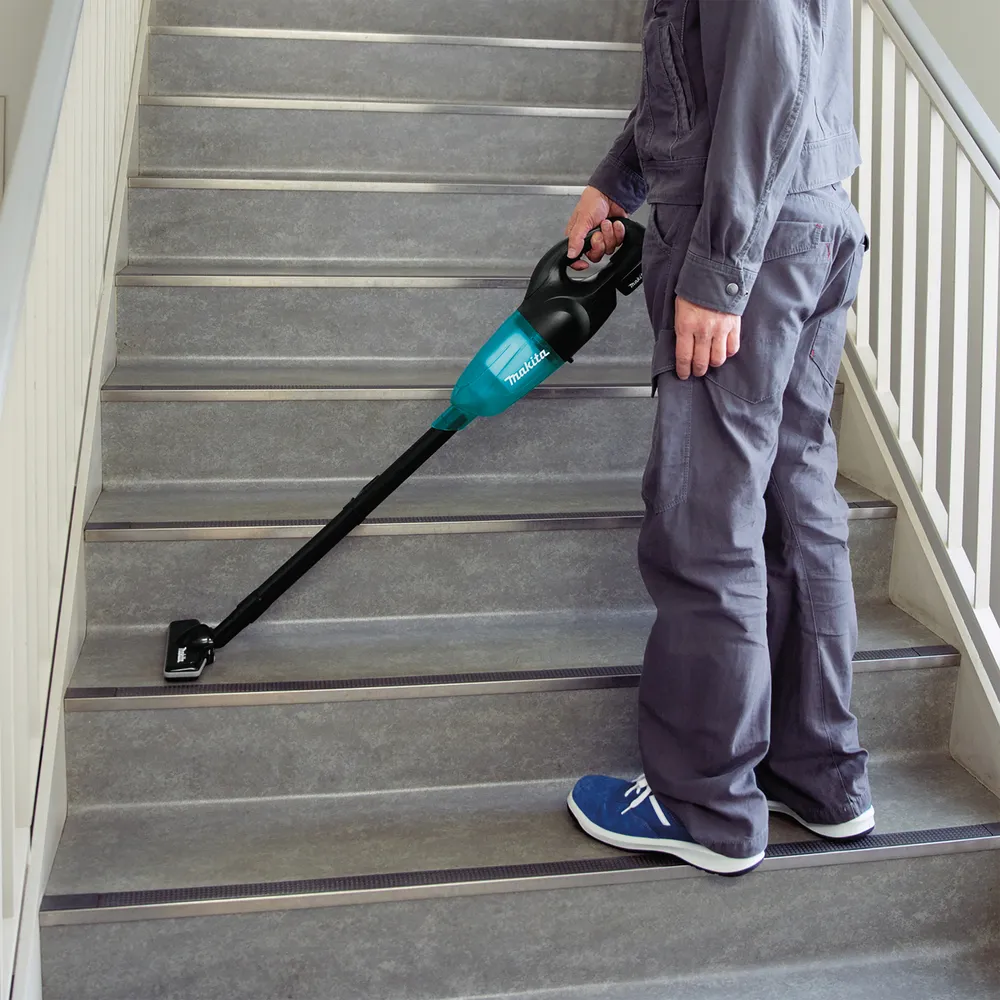 "Makita" akumuliatorinis dulkių siurblys DCL180SFCB