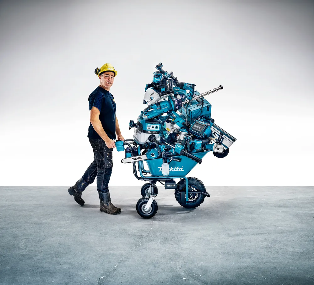 Аккумуляторная садовая тачка Makita DCU180Z, без аккумулятора и зарядного устройства