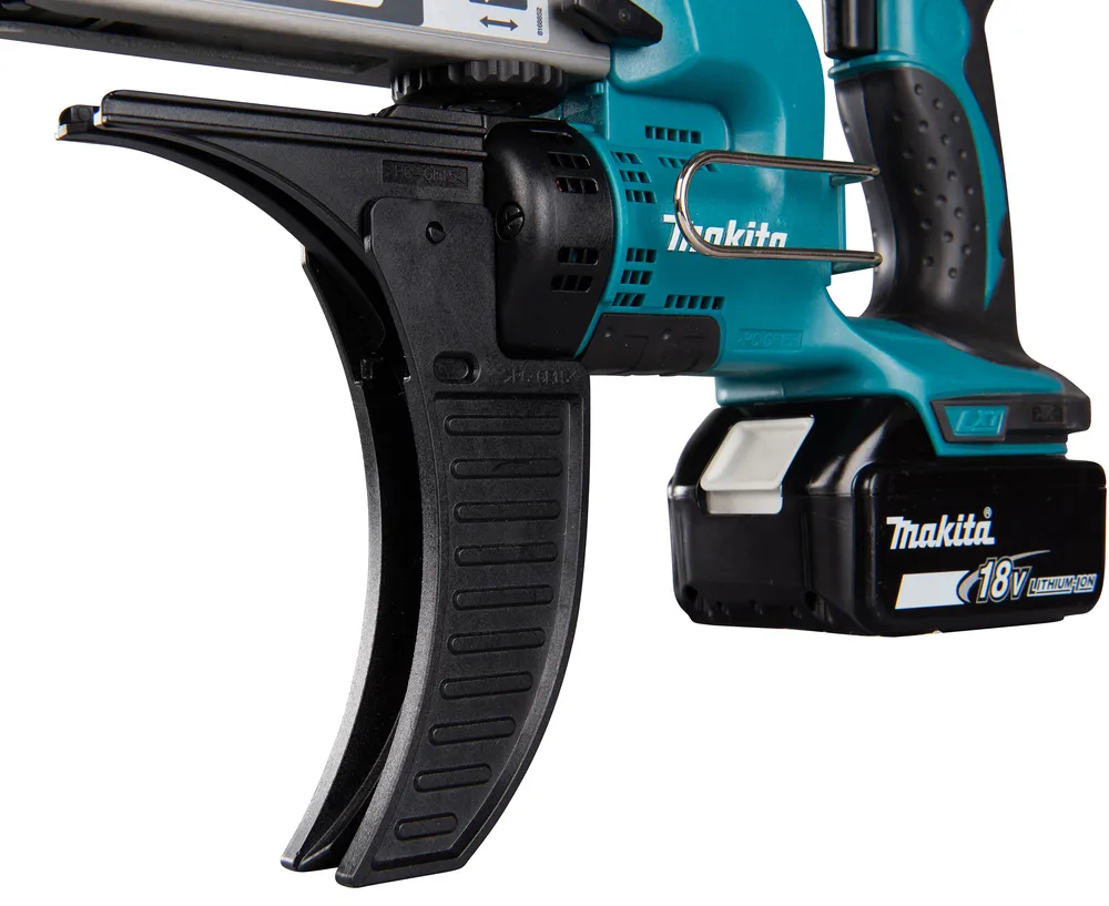 Pildil on detailne vaade Makita akulindistuskruvikeeraja DFR550ZX1-st, näidates seadme korpust, klambrit, käepidet ja...