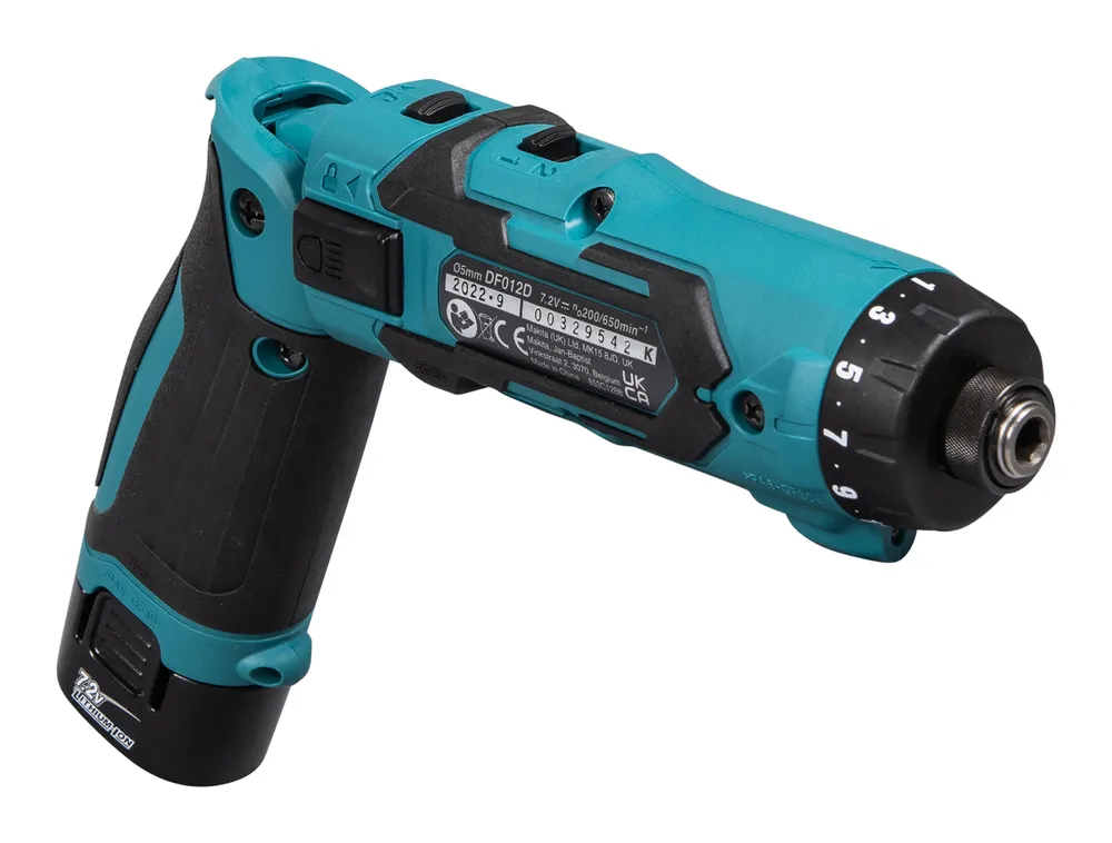 Аккумуляторная отвертка Makita DF012DSJ