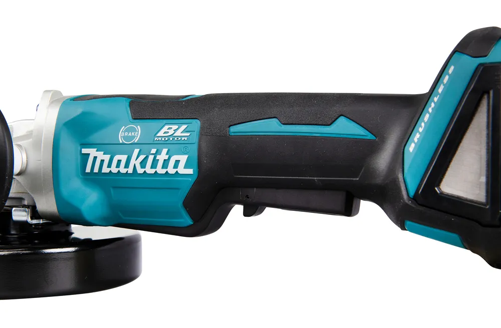 Pildil on näha Makita DGA520ZX1 akutööriista, ilma aku ja laadijata.