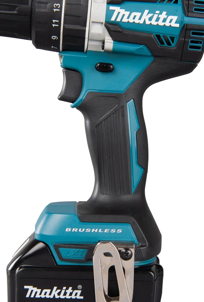Pildil on näha Makita akulööktrell DHP484RTJ.