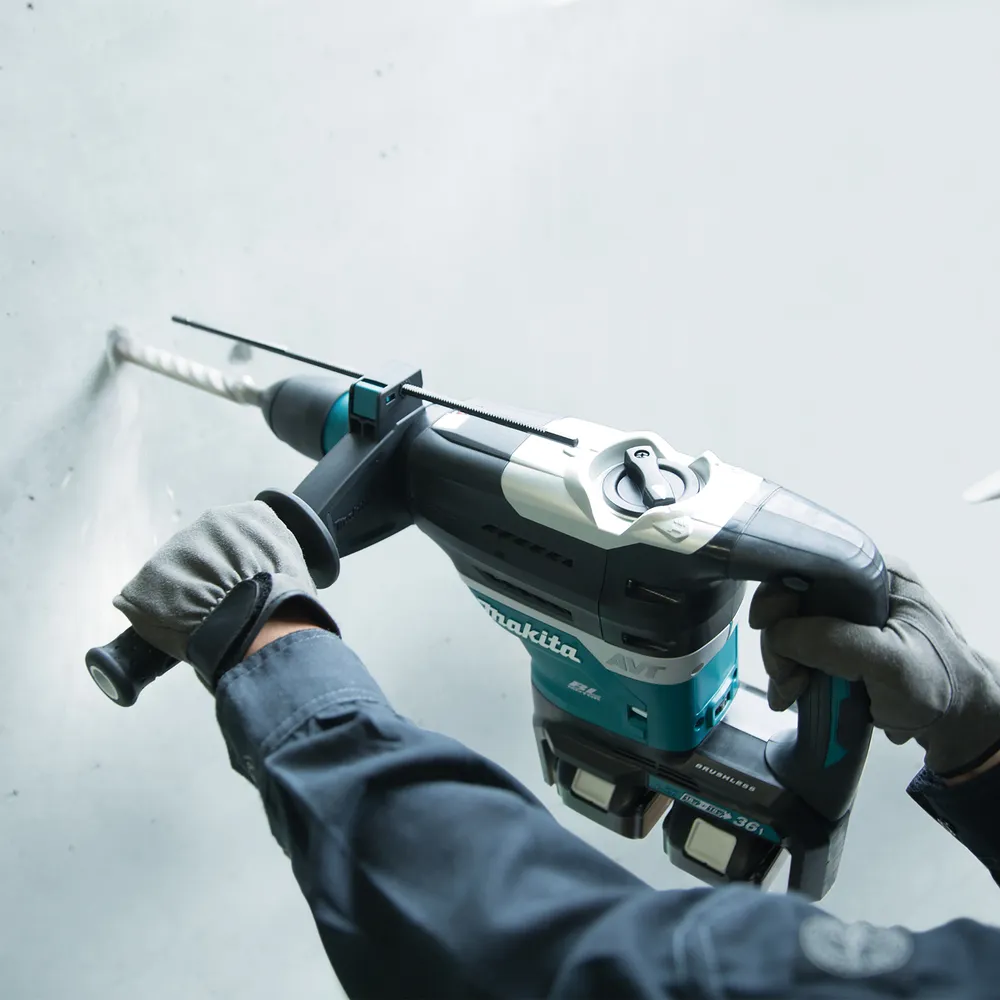 Makita cordless hammer drill DHR400ZKUN, without battery and charger