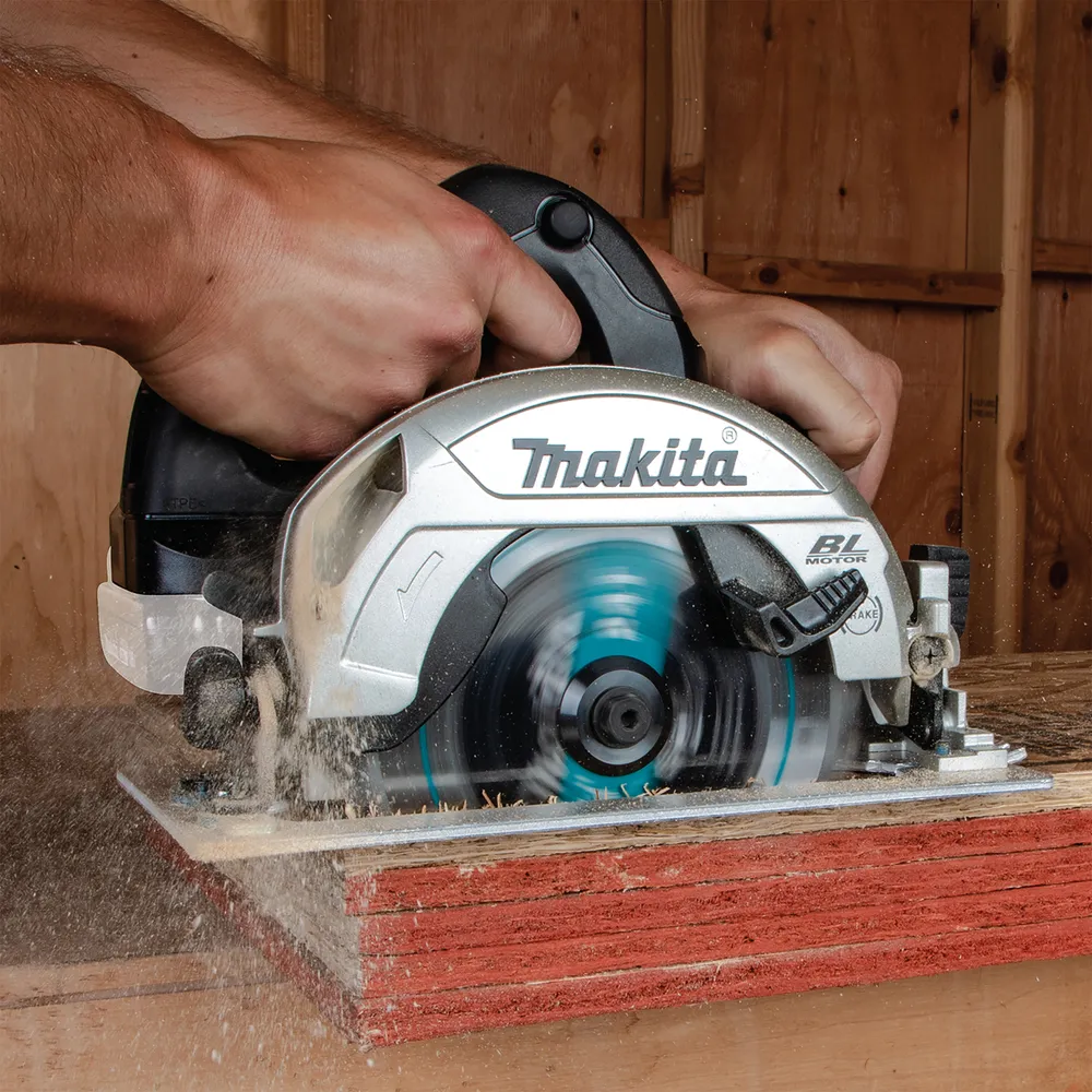 Аккумуляторная циркулярная пила Makita DHS661ZU, без аккумулятора и зарядного устройства