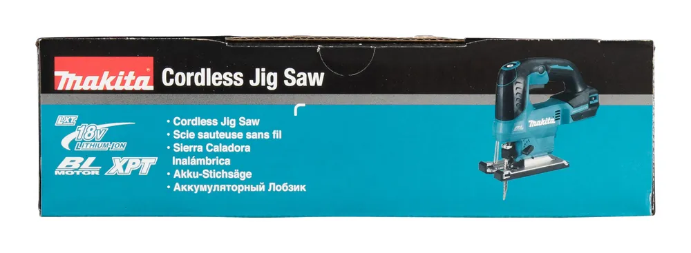 Pildil on näha Makita Cordless Jig Saw karbi esikülg, kus on kujutatud toodet ning erinevates keeltes kirjutatud tooteteave.