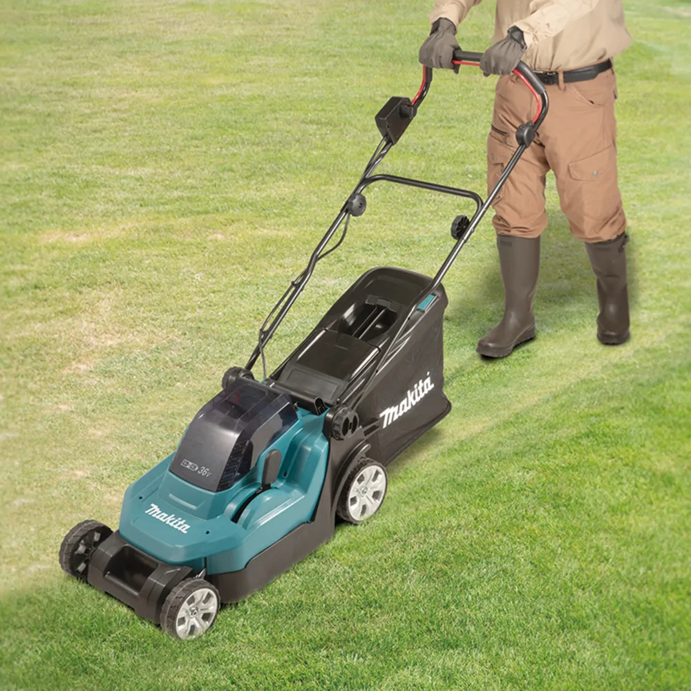 Makita akumūrkāsnējs DLM382CM2