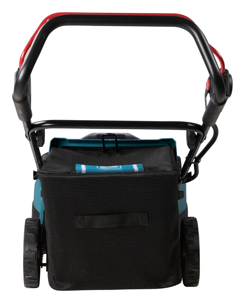 Pildil on Makita akumuruniiduk DLM538Z, millel on eemaldatav kogumiskott ja käepide punaste detailidega.